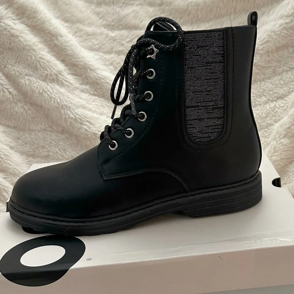 New in Box SO Roxana Big Girl's Combat Black Boots Memory Foam Size 5 Fairygoth